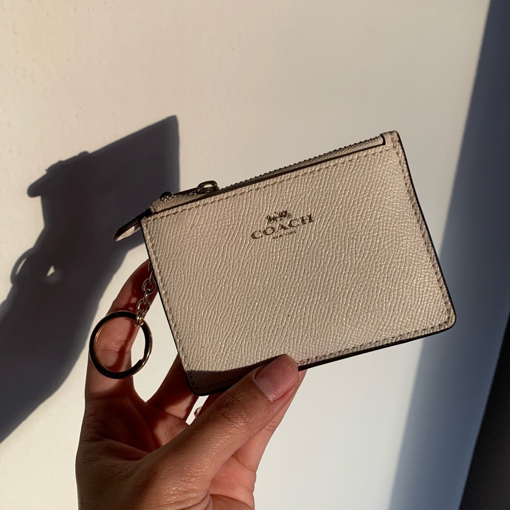 Coach id wallet